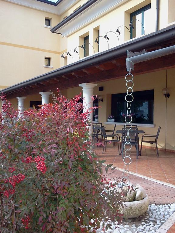 Albergo Al Portico Azzano Decimo Екстер'єр фото